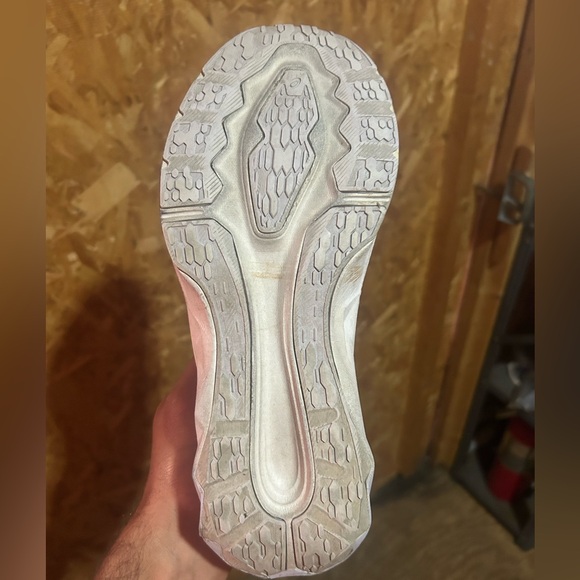 Asics Novablast Sneakers - Picture 5 of 6